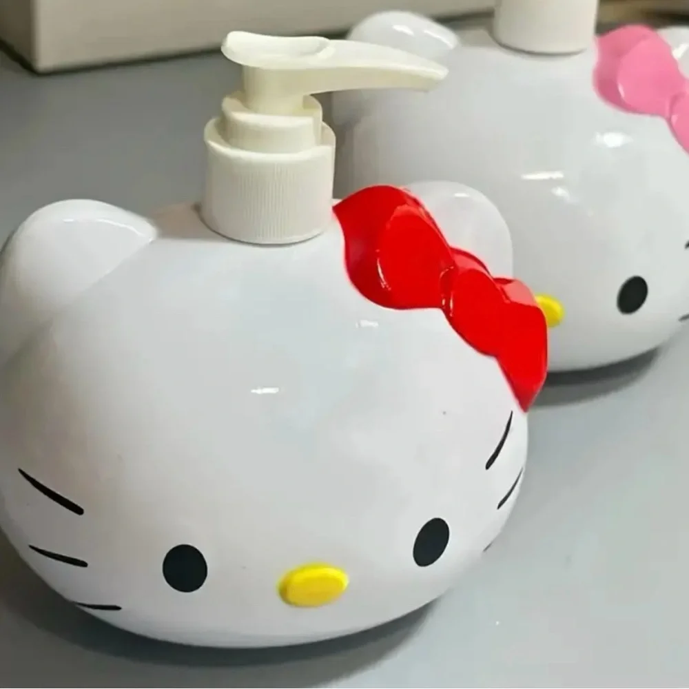 Hello Kitty Liquid Pump Bottle - Hand or Kitchen Soap, Shower Gel, Lotion NEW